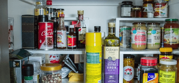 Stok makanan rumah